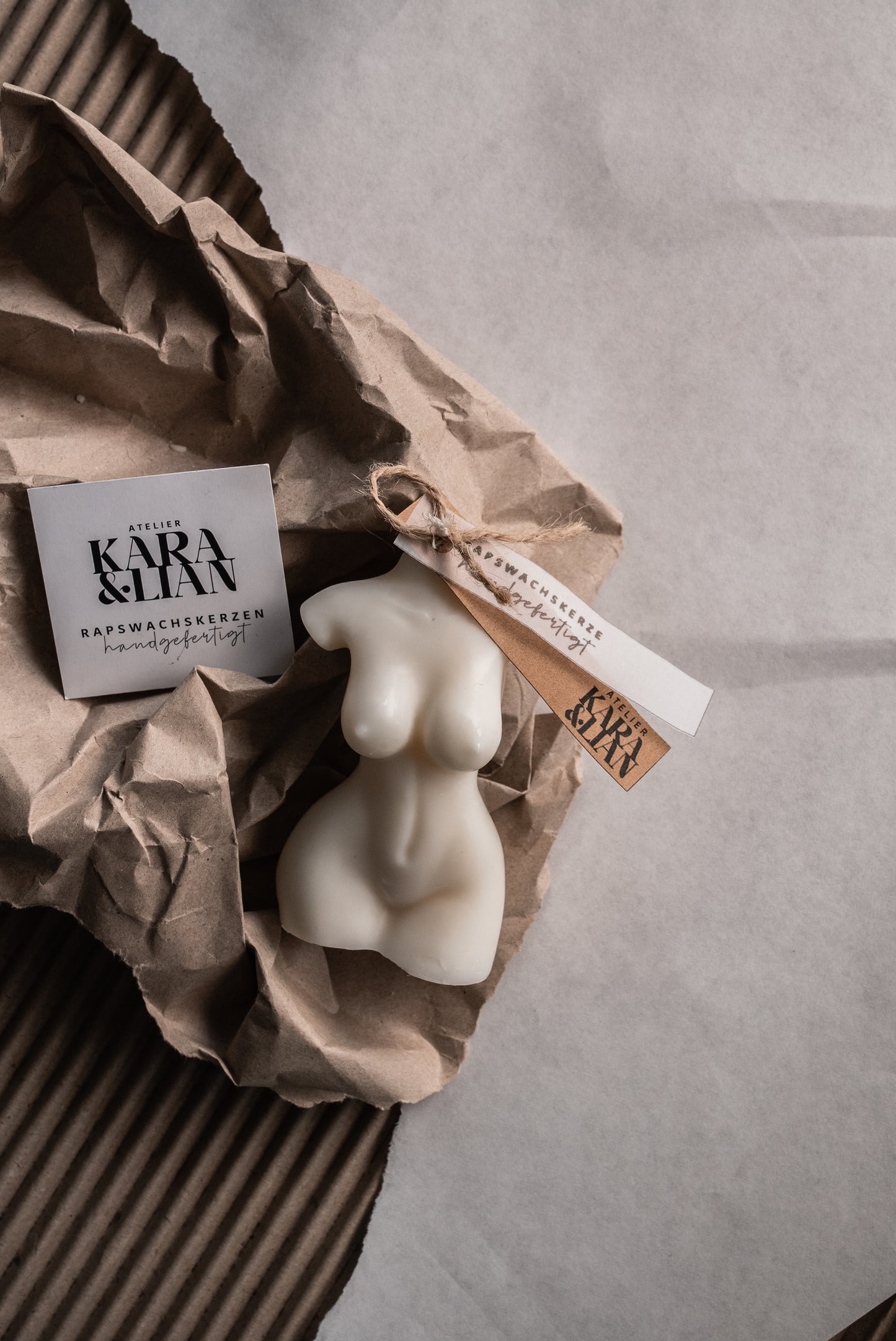 ANA // körperkerze